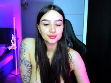 Veronica_Larsson Chaturbate stream image from August 17, 2025