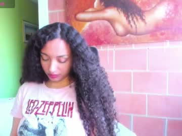Sunflower_555 Chaturbate stream image from August 17, 2025