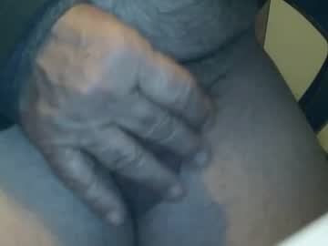 Aushsi25 Chaturbate stream image from August 17, 2025