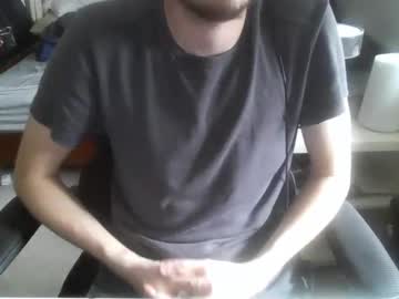 Justiv92 Chaturbate stream image from August 17, 2025