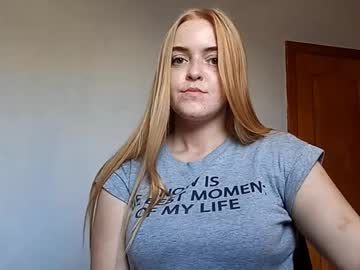 Luciemasaki Chaturbate stream image from August 17, 2025