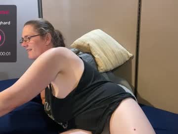 Naughtywifenxtdoor Chaturbate stream image from August 17, 2025