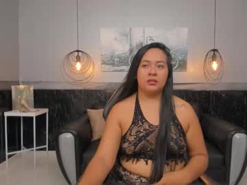 Renatavelvet Chaturbate stream image from August 17, 2025