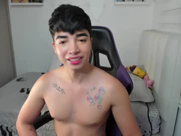 Santy7u7 Chaturbate stream image from August 17, 2025
