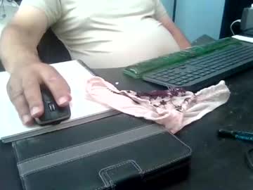 Studmuffin77 Chaturbate stream image from August 17, 2025