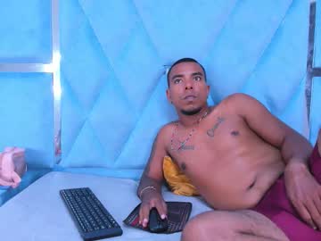 Daylesandharry Chaturbate stream image from August 17, 2025