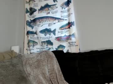 18str8igcock Chaturbate stream image from August 17, 2025