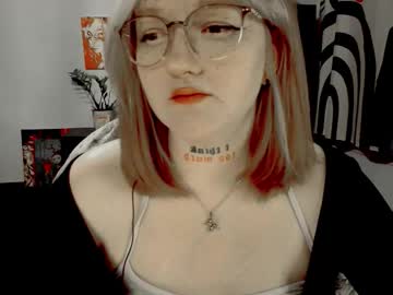 Raiingurl Chaturbate stream image from August 17, 2025
