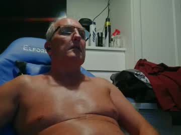Martingbp Chaturbate stream image from August 17, 2025