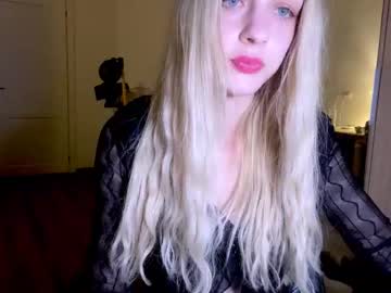 Sailormoon666_ Chaturbate stream image from August 17, 2025