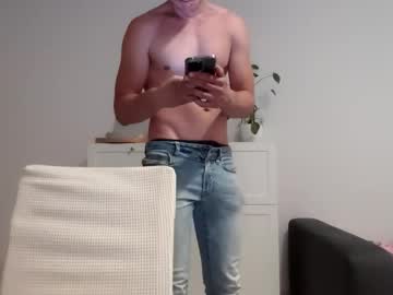 Jontomur Chaturbate stream image from August 17, 2025