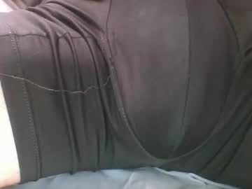Andresparada2024 Chaturbate stream image from August 17, 2025