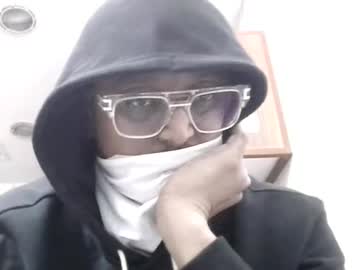 Olivers369 Chaturbate stream image from August 17, 2025