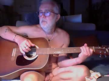 Amberr11 Chaturbate stream image from August 17, 2025