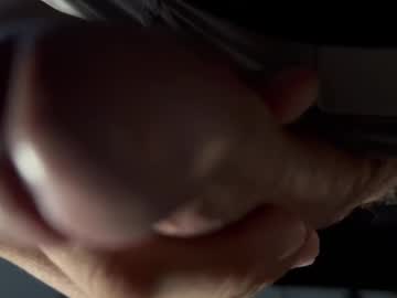 Dennish2 Chaturbate stream image from August 17, 2025