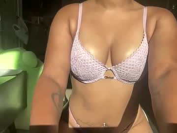 Jazminetea Chaturbate stream image from August 18, 2025