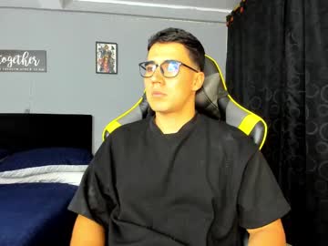 Owengray2_ Chaturbate stream image from August 18, 2025