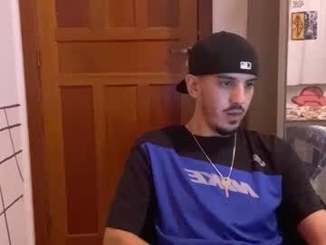 Aelucius Chaturbate stream image from August 18, 2025