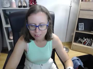 Lizzy_Sparkle Chaturbate stream image from August 18, 2025