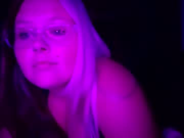 Dendropoison Chaturbate stream image from August 18, 2025