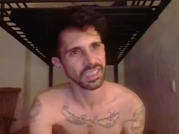 Isaactoy Chaturbate stream image from August 18, 2025