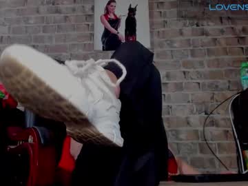 Misspetitevenus Chaturbate stream image from August 18, 2025