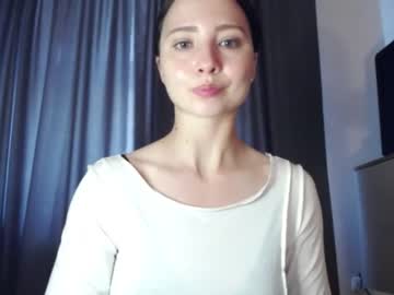 Dream_Nicole02 Chaturbate stream image from August 18, 2025