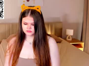 Dreamylem Chaturbate stream image from August 18, 2025