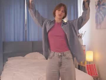 Farrahmasloski Chaturbate stream image from August 18, 2025