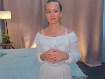 Daliatash Chaturbate stream image from August 18, 2025