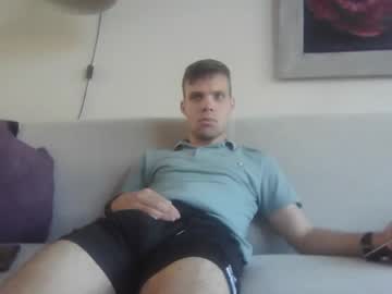 Hornyboyivar Chaturbate stream image from August 18, 2025