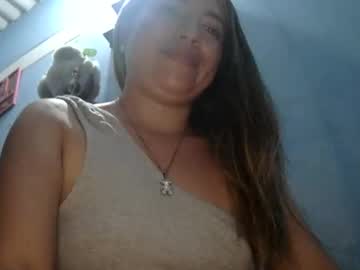 Kissmelovejummy Chaturbate stream image from August 18, 2025