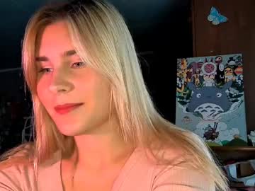 Undelrosario Chaturbate stream image from August 18, 2025