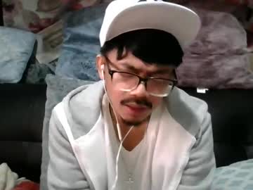Glennbunnylovedaddy69 Chaturbate stream image from August 18, 2025