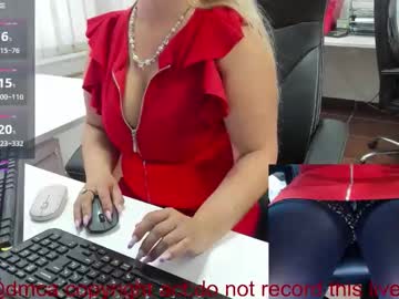 Milf_Viktoria Chaturbate stream image from August 18, 2025