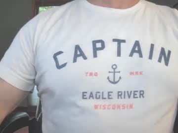 Il_Undercover Chaturbate stream image from August 18, 2025