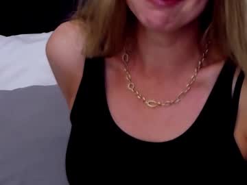 Foxy_Ramona Chaturbate stream image from August 18, 2025