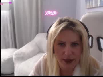 Bellastar84 Chaturbate stream image from August 18, 2025