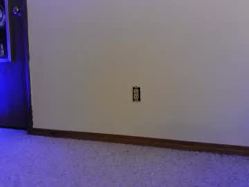 Luxuriousuburbawife Chaturbate stream image from August 18, 2025
