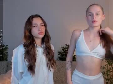 Sharikasteuck Chaturbate stream image from August 18, 2025