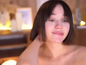 Starlizzy Chaturbate stream image from August 18, 2025