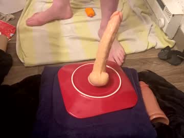 You_Rn_Control Chaturbate stream image from August 18, 2025