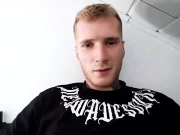 Chosentwink Chaturbate stream image from August 18, 2025