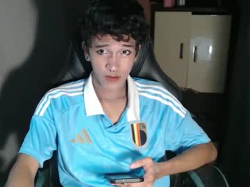 Ken_Bigcockxx Chaturbate stream image from August 18, 2025