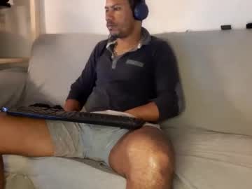 Jamielonnas Chaturbate stream image from August 18, 2025