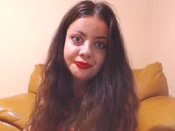Luisahornydoll Chaturbate stream image from August 18, 2025