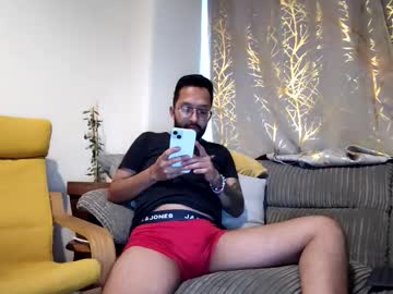 Mogollo2 Chaturbate stream image from August 18, 2025