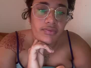 Peach77777 Chaturbate stream image from August 18, 2025