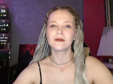 Harpersweety Chaturbate stream image from August 18, 2025