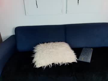 Lily_Waist Chaturbate stream image from August 18, 2025